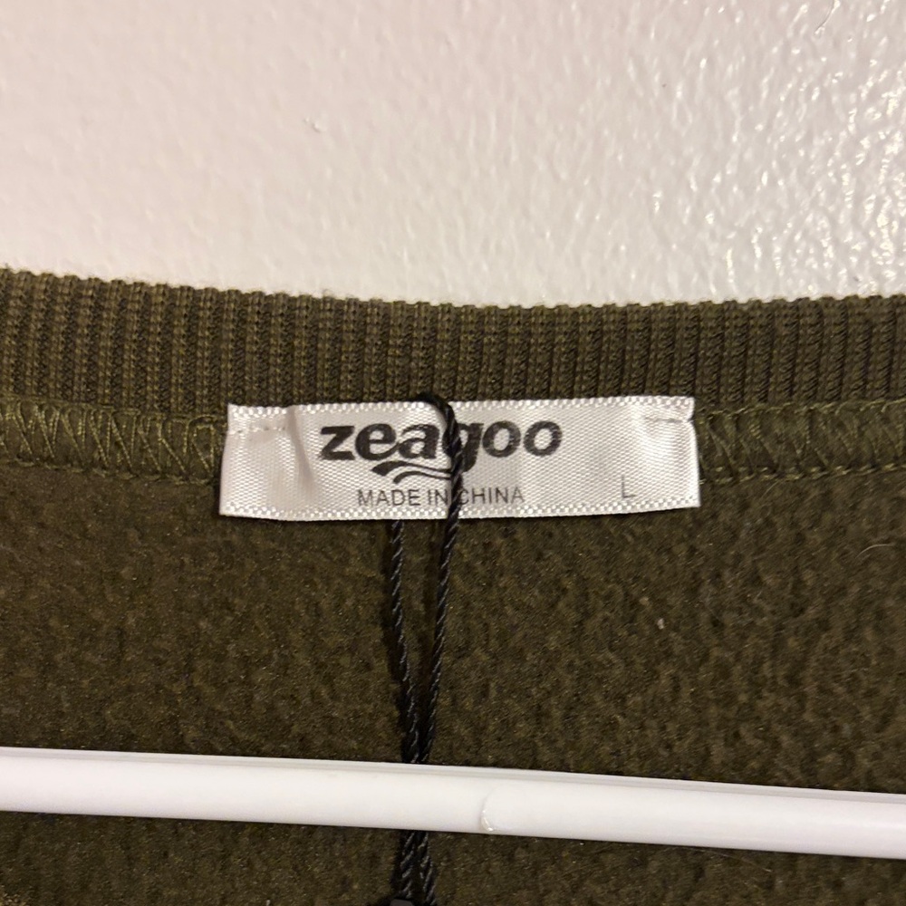Zeagoo Dark Olive Pullover - Picture 2 of 4